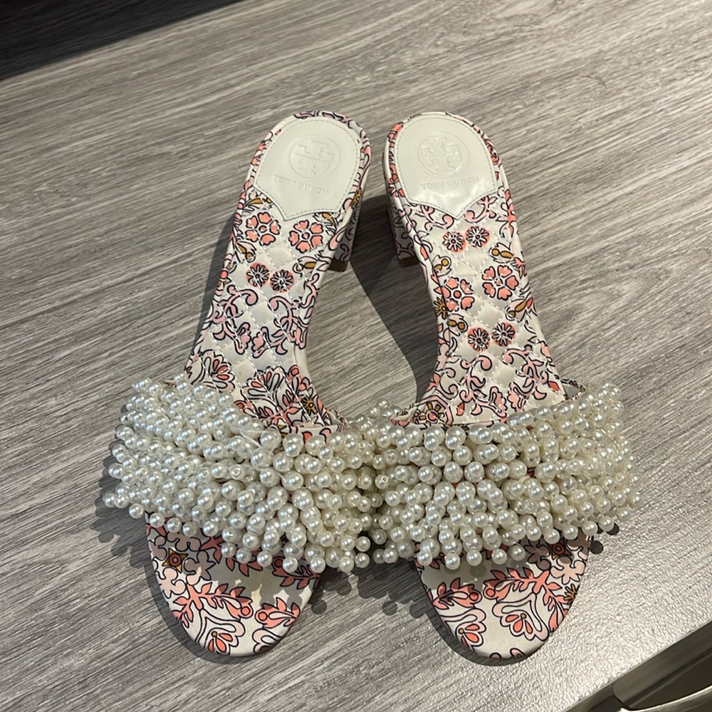 Tory Burch Tiana pearl slides Woman’s size 9